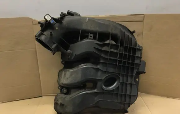 Dodge Durango III Intake manifold 05184070
