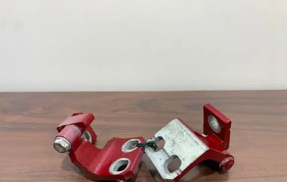 Alfa Romeo Stelvio Front door hinge set A048903