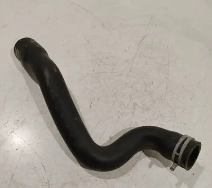 Peugeot 5008 Engine coolant pipe/hose 9681777880