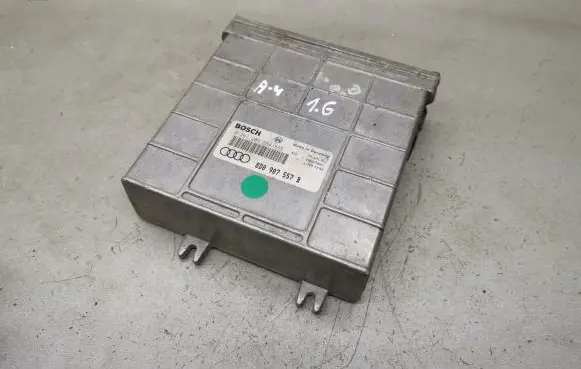 Audi A4 S4 B5 8D Engine control unit/module 8D0907557B 0261203554 0261203555