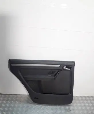 Volkswagen Touran I Rear door trim (molding)