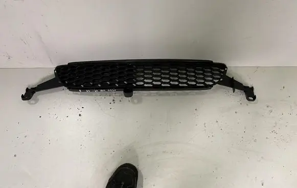Toyota Aygo AB10 Front bumper lower grill 53112-0H040