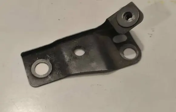 Audi A7 S7 4G Fender mounting bracket 4G8809321