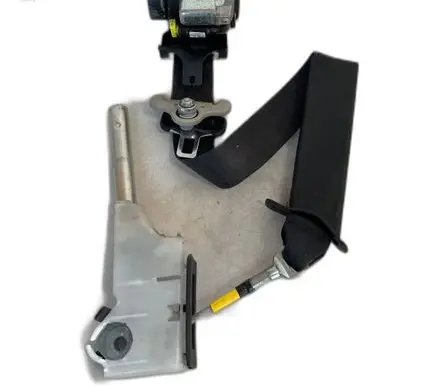 Nissan Leaf I (ZE0) Set of seat belts 624239001B