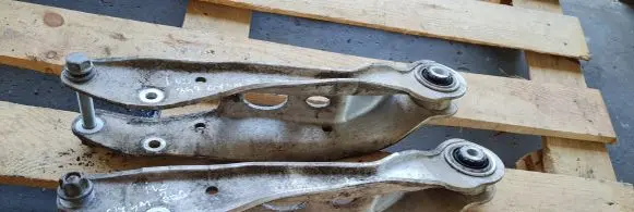 Audi Q7 4M Rear upper control arm/wishbone 4M0505311H
