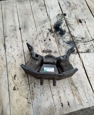 Ford Ranger Gearbox mount eb3g7e373ab