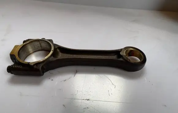 Volkswagen PASSAT B7 Connecting rod/conrod 03LA 90K