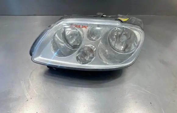 Volkswagen Touran I Headlight/headlamp 1T0941005M 0301205203