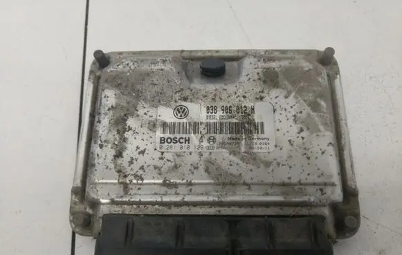Skoda Octavia Mk1 (1U) Engine control unit/module 038906012H 0281010129
