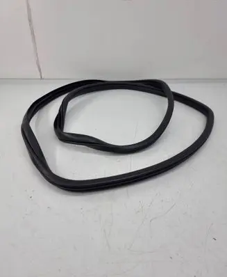 KIA Sorento Rear door rubber seal (on body) 
