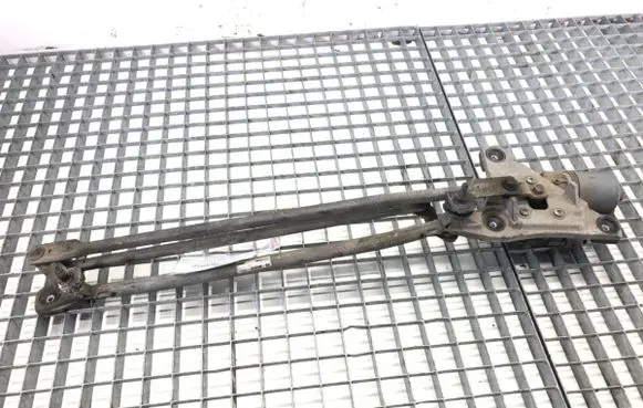 Volvo V50 Front wiper linkage and motor 30699344