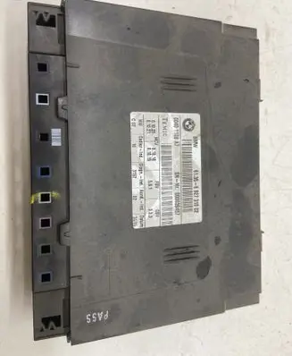 BMW 5 E60 E61 Seat control module 00401108A7