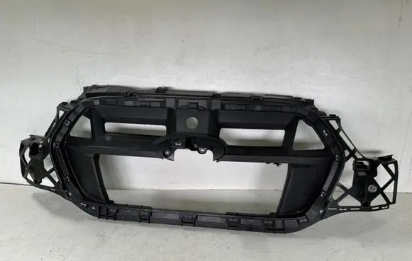 Ford Fiesta Front bumper upper radiator grill KK31-17E778-A