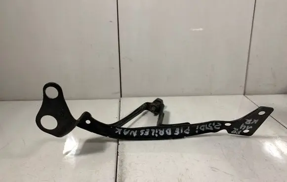 Audi A4 S4 B7 8E 8H Radiator mount bracket 8E0805537