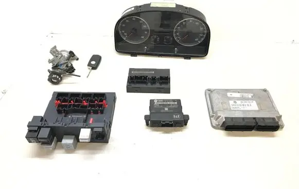 Volkswagen Touran I Engine ECU kit and lock set 06A906033DR 1T0920951 1K0959433BL
