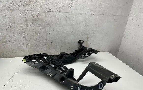 Porsche Macan (95B) Rear bumper mounting bracket 95B807484A