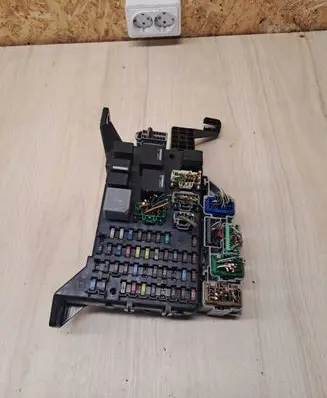 Ford Mondeo Mk III Fuse box set 4S7T14A073AB