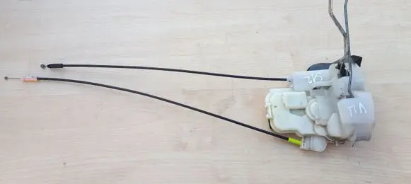 Subaru Forester SH Front door lock 61032SC250