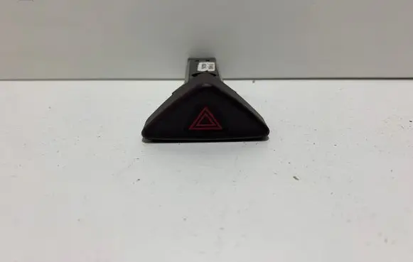 Volvo S60 Hazard light switch 30739320