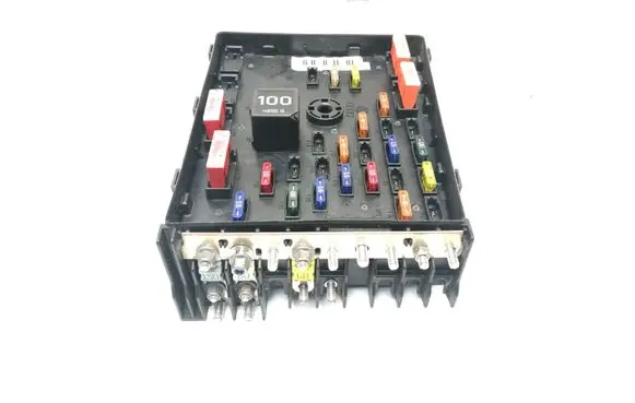 Volkswagen PASSAT B6 Fuse module 3C0937125 26407047