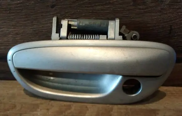 Subaru Legacy Front door exterior handle