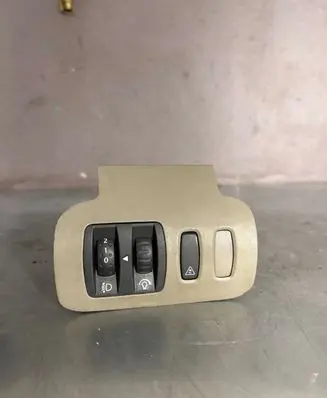 Renault Scenic II - Grand scenic II Headlight level height control switch 8200140984