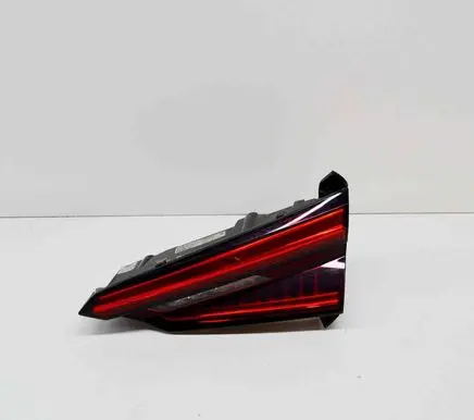Audi A5 Tailgate rear/tail lights 8W6945094D