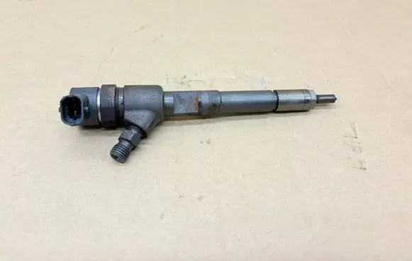 Fiat 500L Fuel injector 0445110351