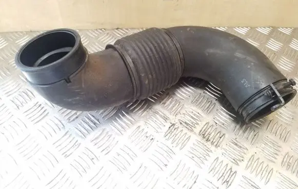 KIA Sportage Turbo air intake inlet pipe/hose 281392E250