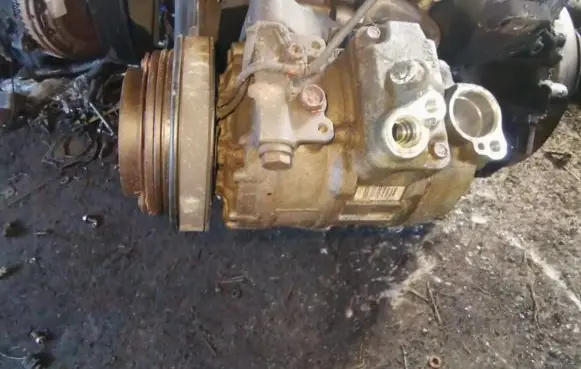 Audi A6 S6 C5 4B Air conditioning (A/C) compressor (pump) 4b0260805p 4471905677