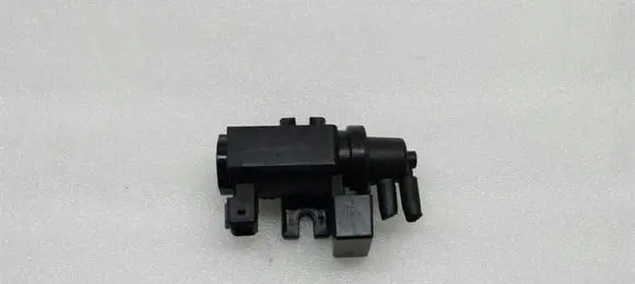 BMW 7 E65 E66 Turbo solenoid valve 7796634