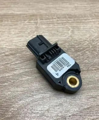 Lexus IS 220D-250-350 Airbag deployment crash/impact sensor 898310W040