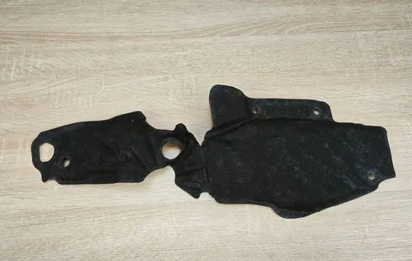 BMW 8 G16 Fender foam support/seal 7435708