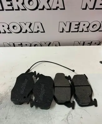 Peugeot 309 Brake pads (rear) LP490