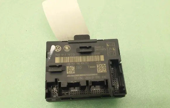 Volkswagen Sharan Door control unit/module 7N0959793D