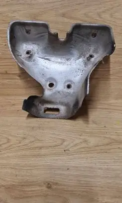 Nissan Primera Other engine bay part