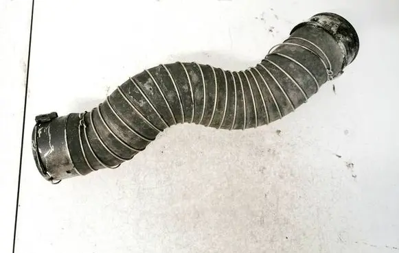BMW 3 E90 E91 Intercooler hose/pipe