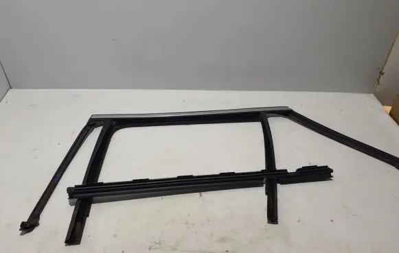 Mercedes-Benz GLC C253 Rubber seal rear door A2537350325