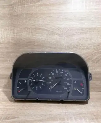 Mazda 323 Speedometer (instrument cluster) 251099 00201