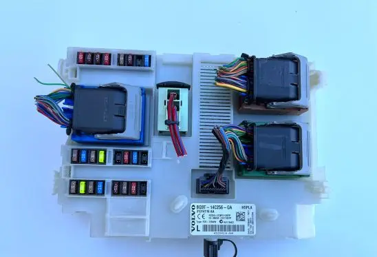 Volvo S60 Fuse module 31314116AA 31314116 BG9T14C256GA