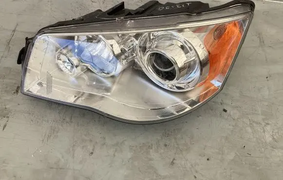 Chrysler Town & Country V Headlight/headlamp