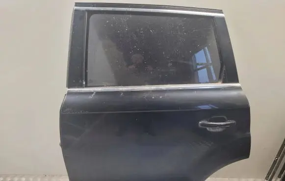 Audi Q7 4L Front door 43R001582 E000231 DOT682M1240AS2