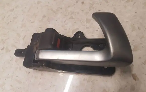 Hyundai Santa Fe Rear door interior handle 82623CM000