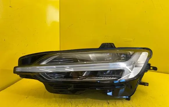 Volvo V60 Headlight/headlamp 32314148