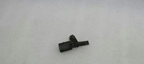 Volkswagen Touareg I ABS brake wheel speed sensor 7L0927807B