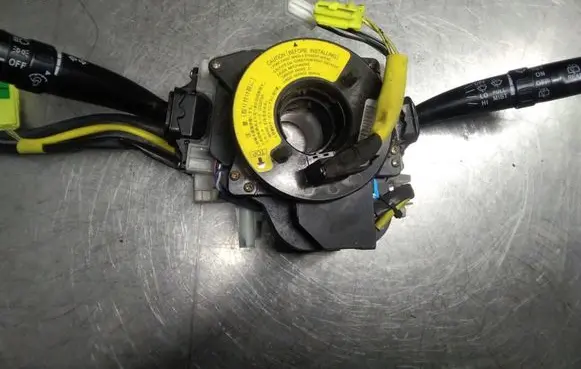 Subaru Legacy Wiper turn signal indicator stalk/switch 83111AE340
