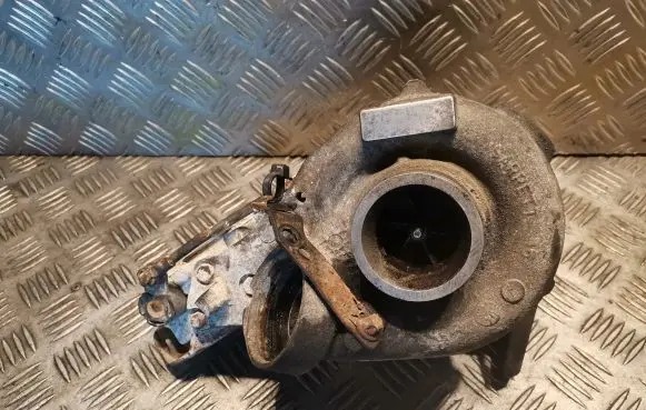 Mercedes-Benz C W203 Turbo 6460900180 A6460900180