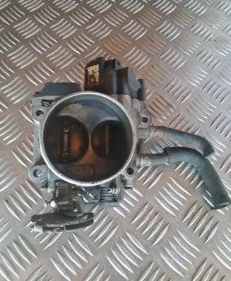 KIA Clarus Throttle valve