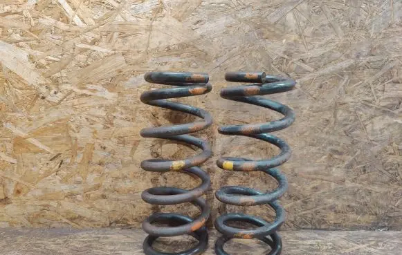 Jaguar XK8 - XKR Rear coil spring