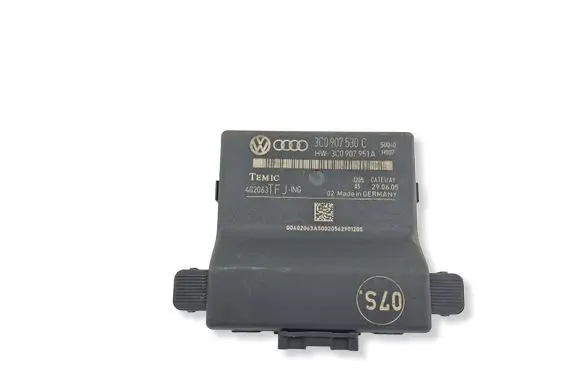 Volkswagen PASSAT B6 Gateway control module 3C0907530C 3C0907951A